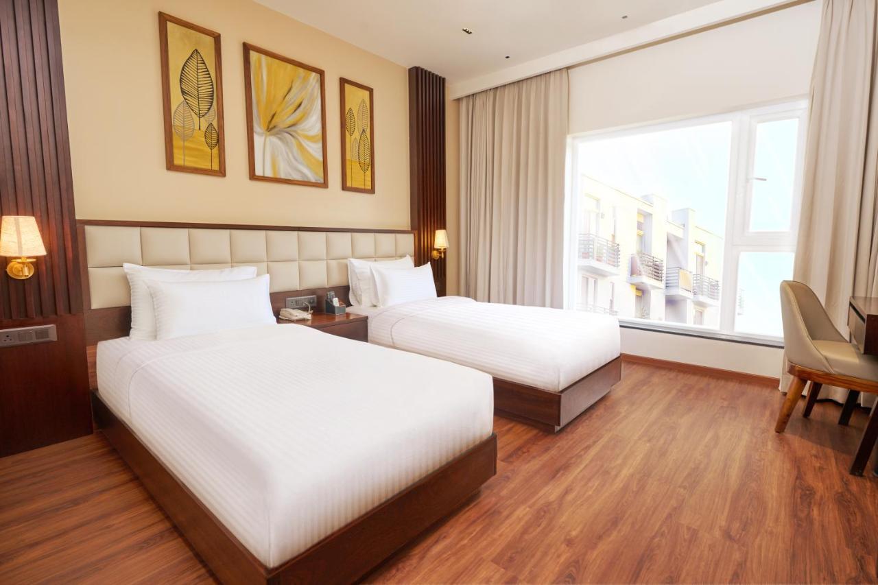 Visthara Hotel บังกาลอร์ ภายนอก รูปภาพ