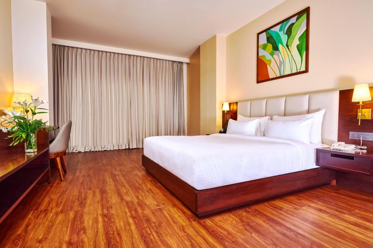 Visthara Hotel บังกาลอร์ ภายนอก รูปภาพ